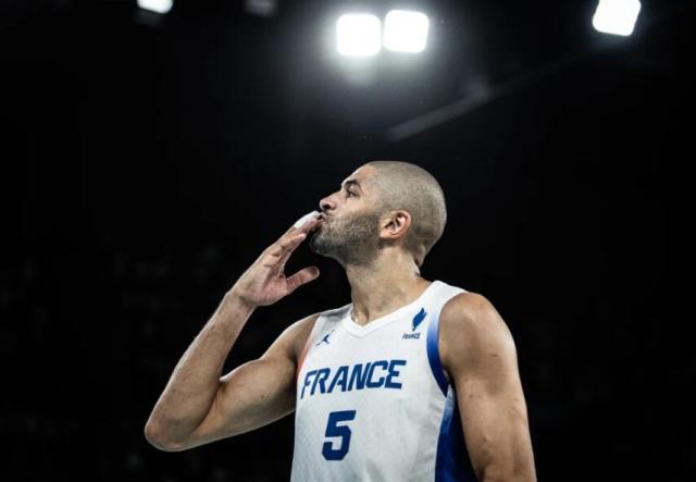 欧冠直播-队长告别！巴图姆15年7次大赛夺奖牌，大旗交给文班