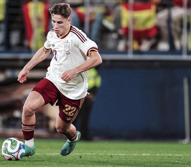 龙赛罗：费尔明是球场的一抹亮色，保持状态应在世界杯首发